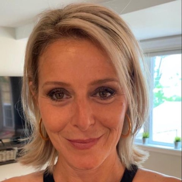 Meet your Posher, Isabelle - Picture 1 of 1